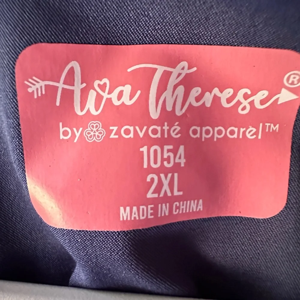 Scrubtop - Picture 2 of 3